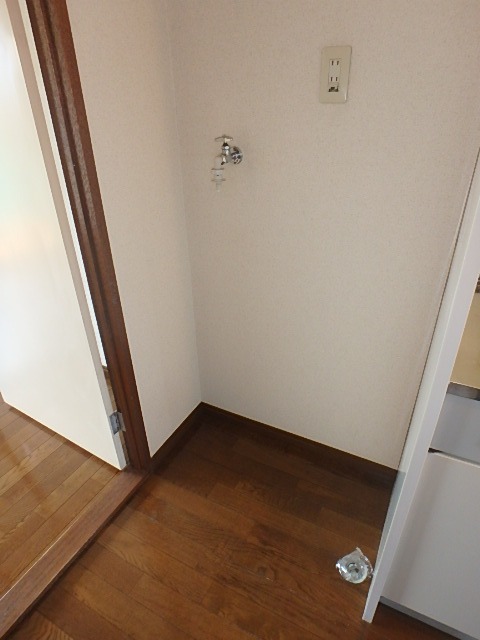 コーポラスカイトA2階 洗濯機置き場