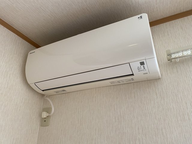 クイーンズヒルＥ棟E2号室 エアコン一基