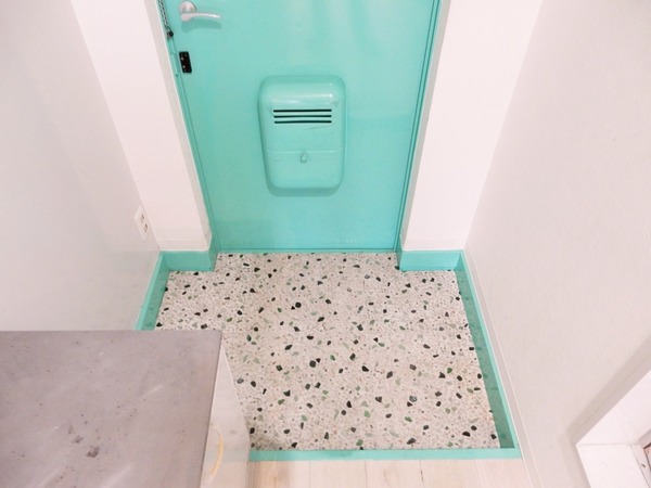 サンパレスⅠ202号室 玄関