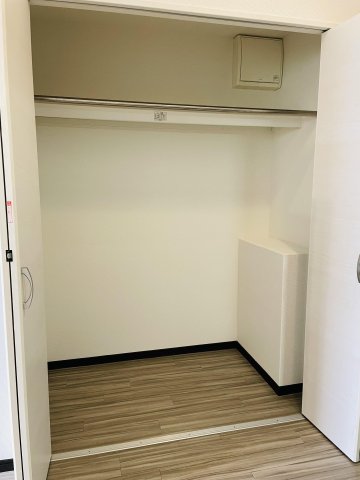 ティアラ浦安A205号室 収納