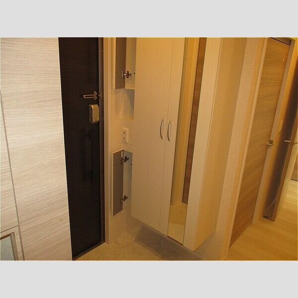 メゾンクオーレⅢ シューズBOX