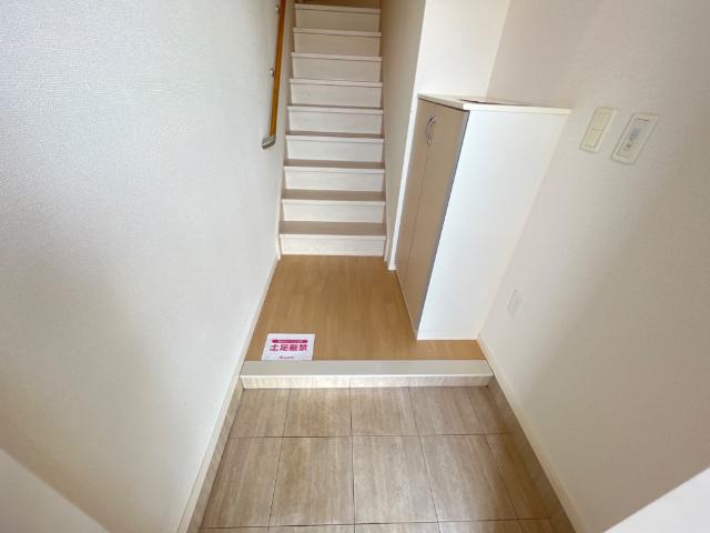 ＡＶＡＮＴＩ　ＨＯＵＳＥ 玄関