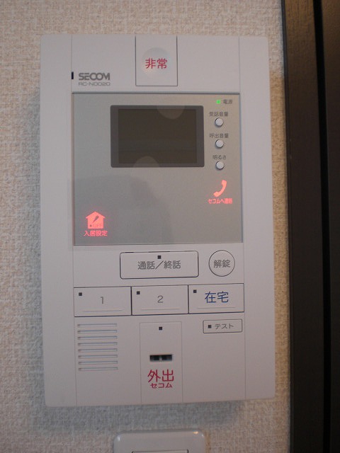 レオネクストアローステージⅢ202号室 玄関