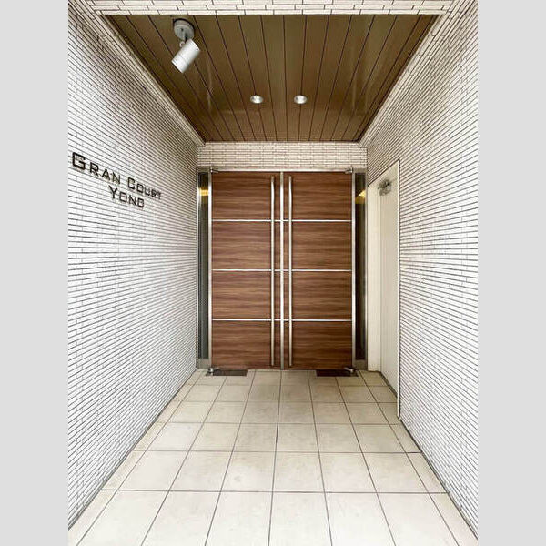 GRAN COURT YONO0605号室 エントランス