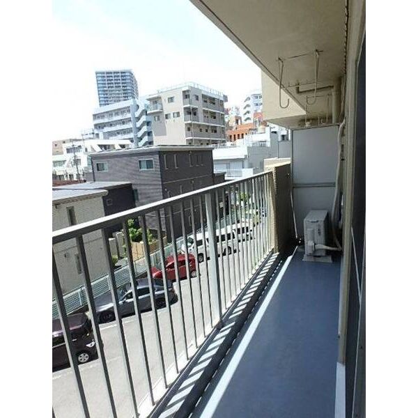 山口マンション0302号室 バルコニー