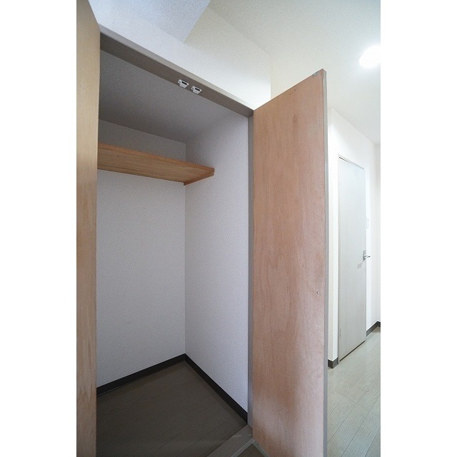 宮崎ビル0902号室 クローゼット