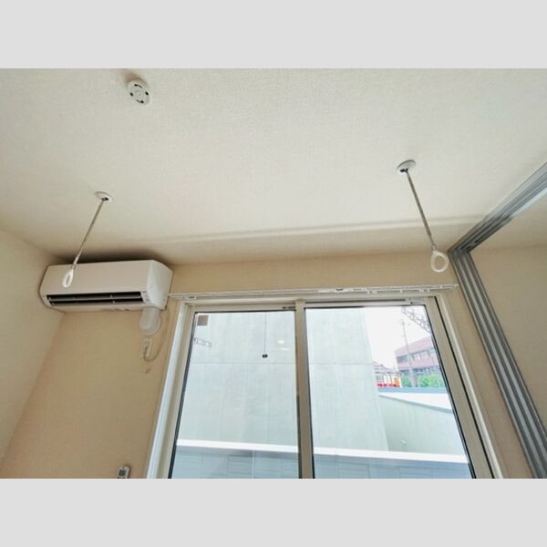 渚203号室 室内物干し