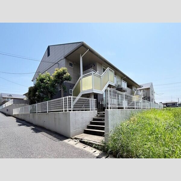 グランドサン 壱弐参伍番館の外観画像