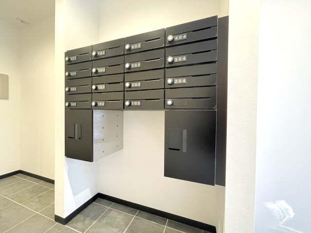 スカイルーチェ南浦和202号室 メールボックス