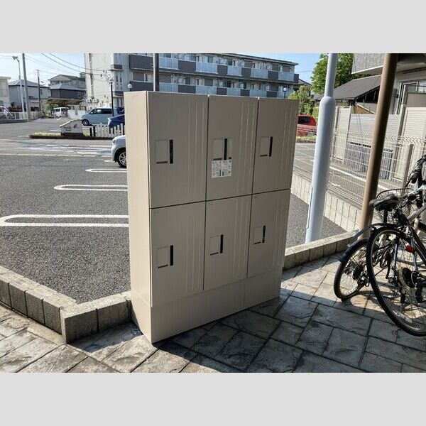 ソレイユⅡ 宅配ボックス