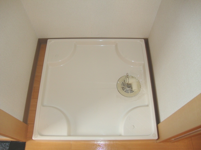 イコール・アルパイン103号室 洗濯機置場