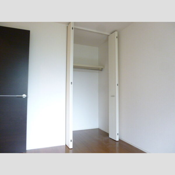 シャルマン・ルミエール103号室 収納