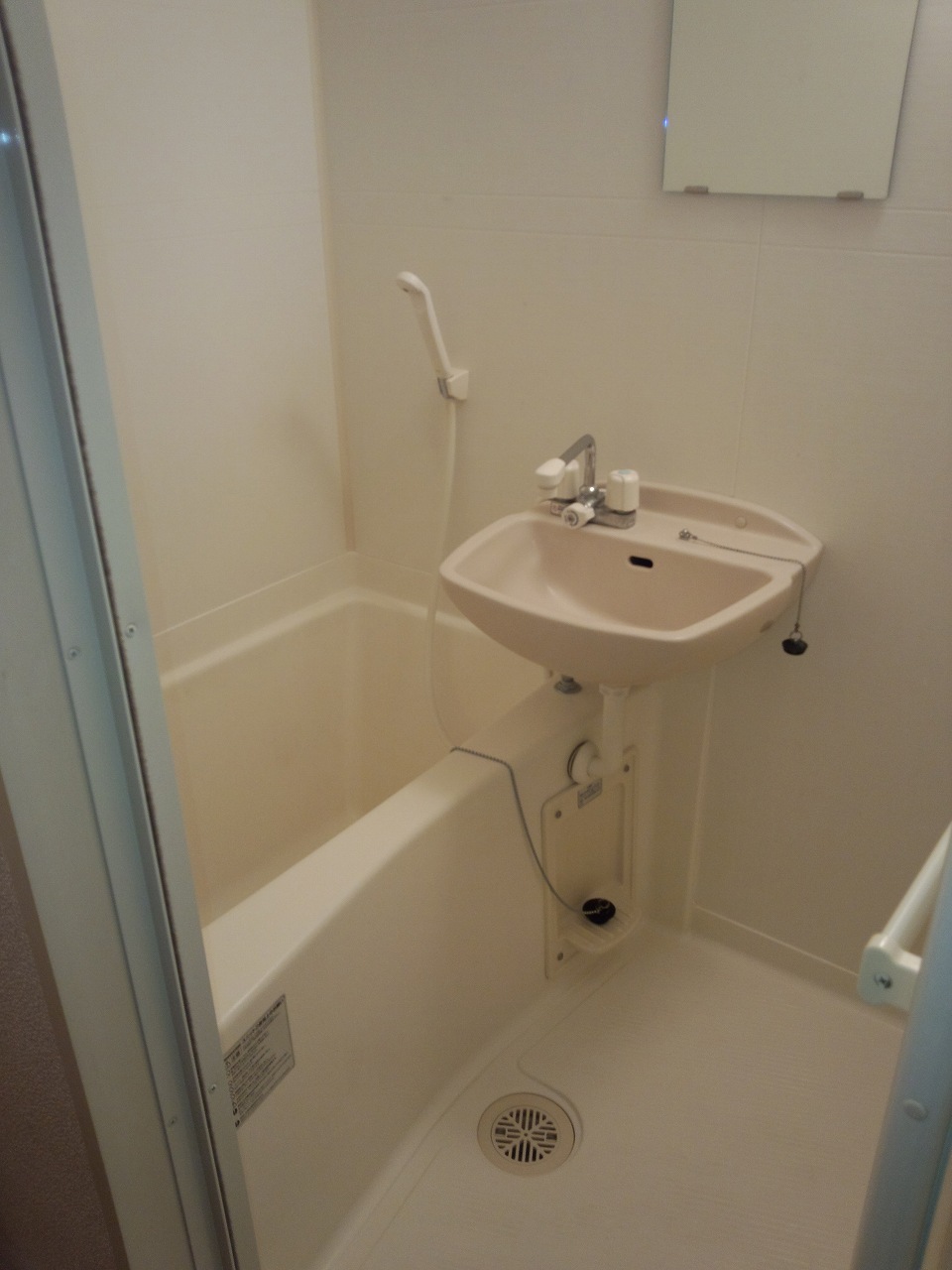 レオパレスボヌール108号室 お風呂