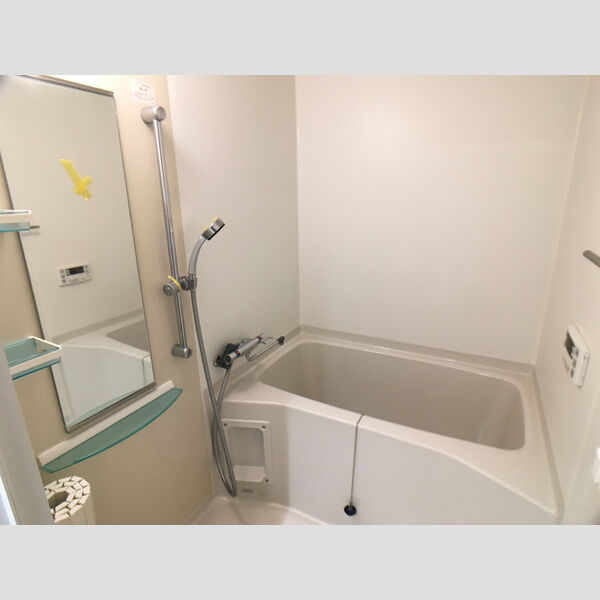 ジ・エレガンス城山 浴室です。