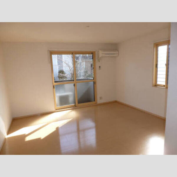 ラークヒルズ　Ⅰ/ⅡⅡ103号室 リビング