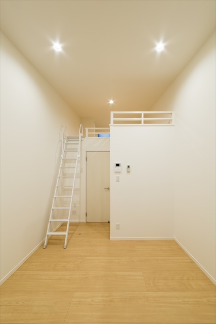 ｉｏ　ＬｕＣｅ　 リビング