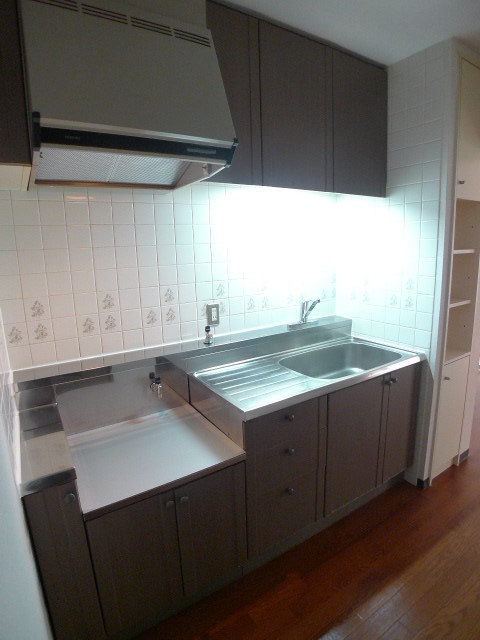 グランシャリオ誠治館0208号室 こちらの写真は同タイプの別の部屋の写真となります。