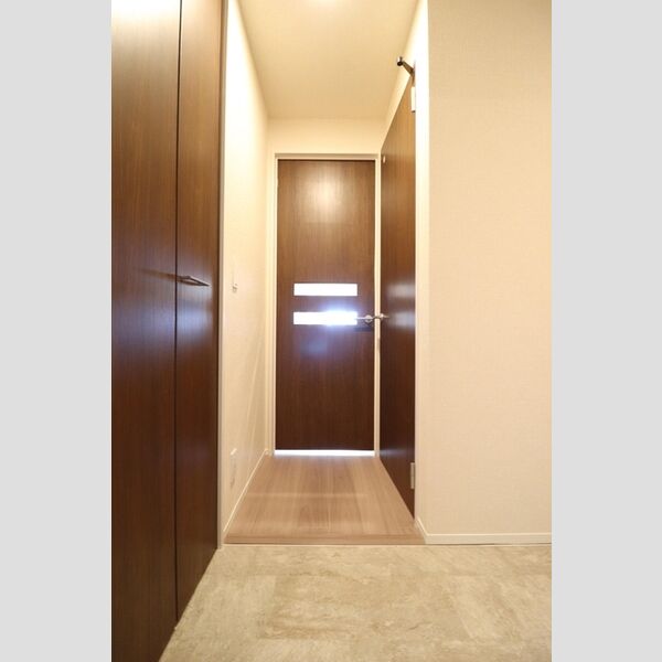 メゾン ド 常盤304号室 玄関