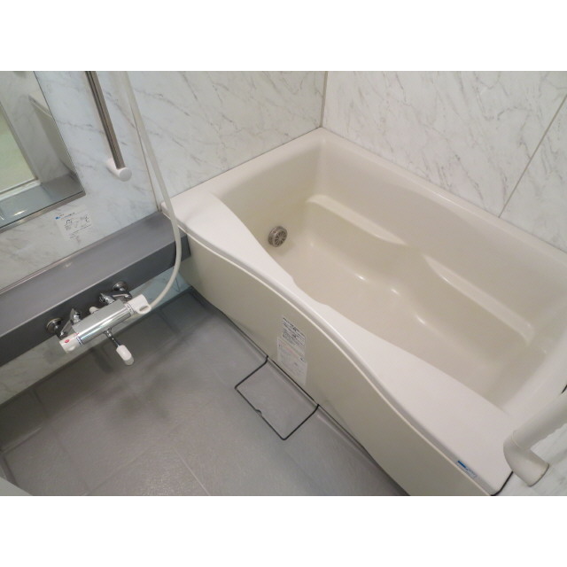 プレール・ドゥーク新宿御苑2階 同建物別部屋の参考画像