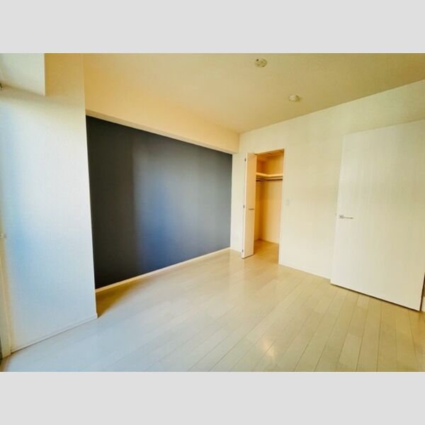 エレガントヴィラ206号室 洋室