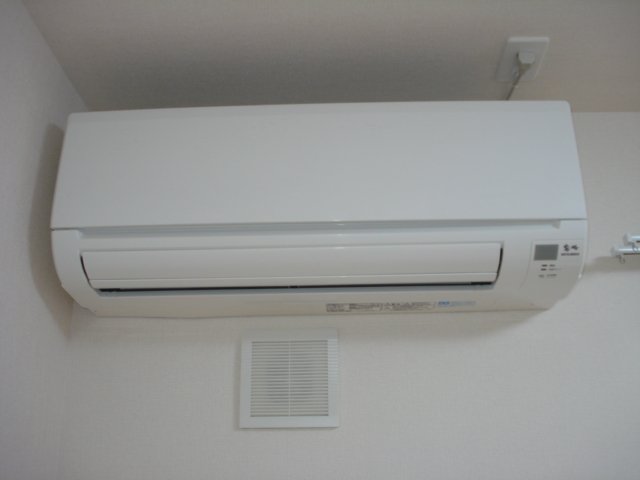 アクアマリン102号室 エアコン（洋室）