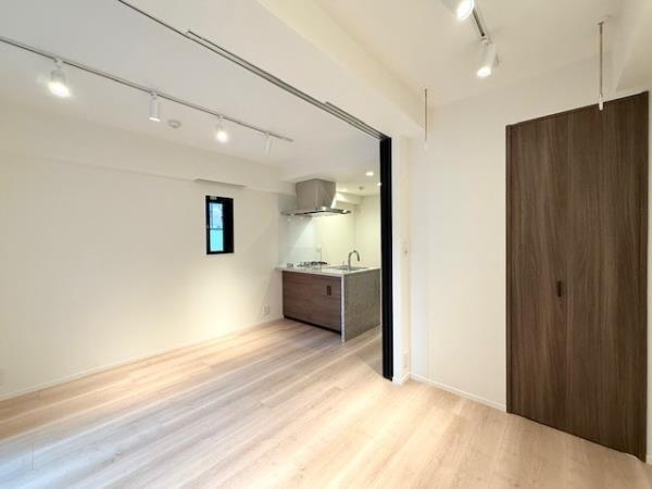 ルネサンス赤坂プレミアムコート2階 リビング