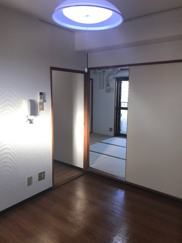 シャトル上杉5階 部屋その他