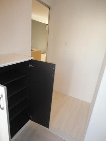 フリュレーヴ 下駄箱