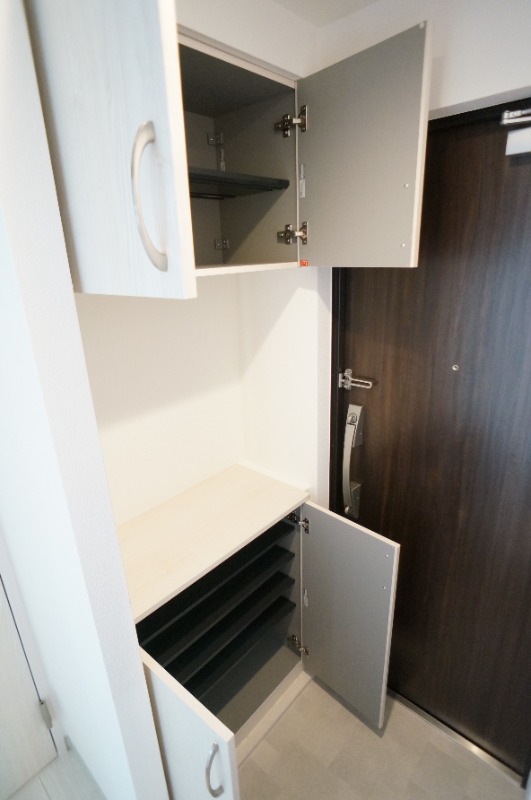 THE PALMS大島3階 玄関