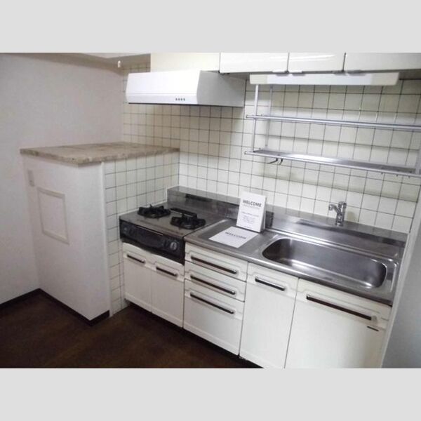 メゾン・リヴィエール キッチン