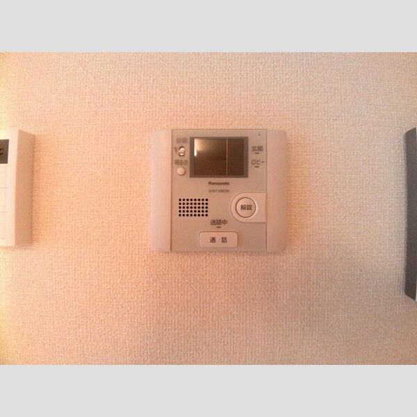 ゴールドワンコート201号室 テレビ付インターホン