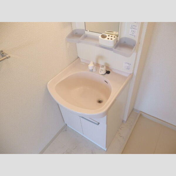 パーフューム101号室 洗面