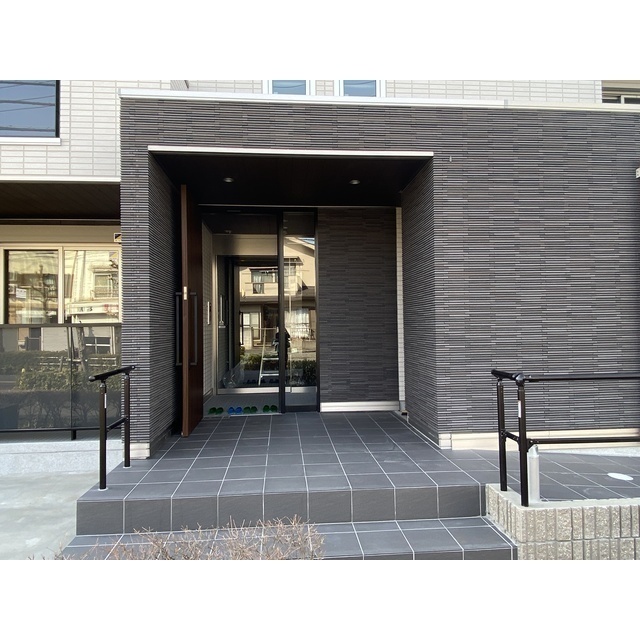 Grand Hills1階 外観