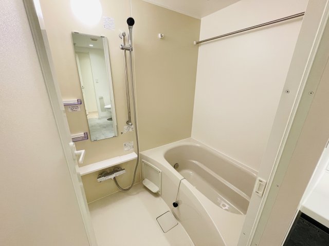 SYFORME NEXT IKEBUKURO WEST405号室 お風呂