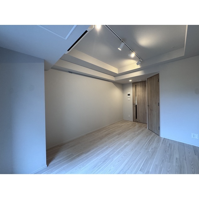 ザ・パークハビオＳＯＨＯ市谷左内町202号室 洋室約8.1帖　2026年5月撮影