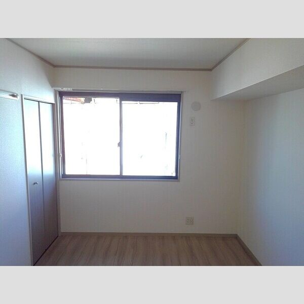 グリーンシャトル　A203号室 洋室6帖