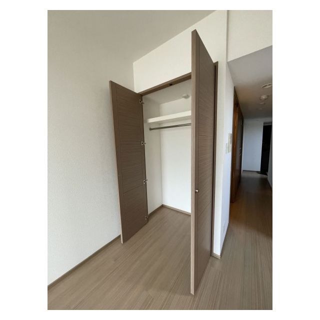 ミリアレジデンス北新宿0403号室 リビング