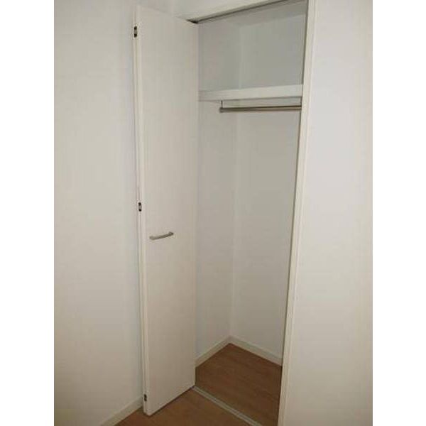 メゾン・ド・ヴェール0203号室 収納