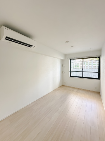 スカイコートリュクス品川大崎202号室 リビング