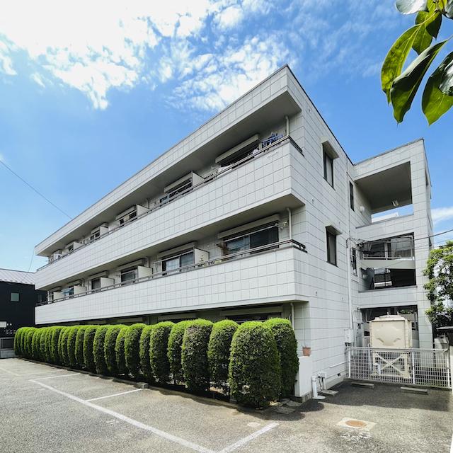 第3アベニューハウス3階 外観