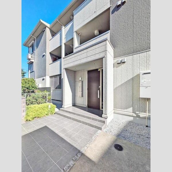 ウィステリア パレス エントランス