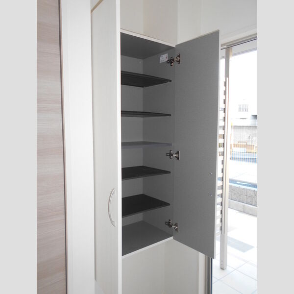 プレミアムリコス　壱号館 玄関