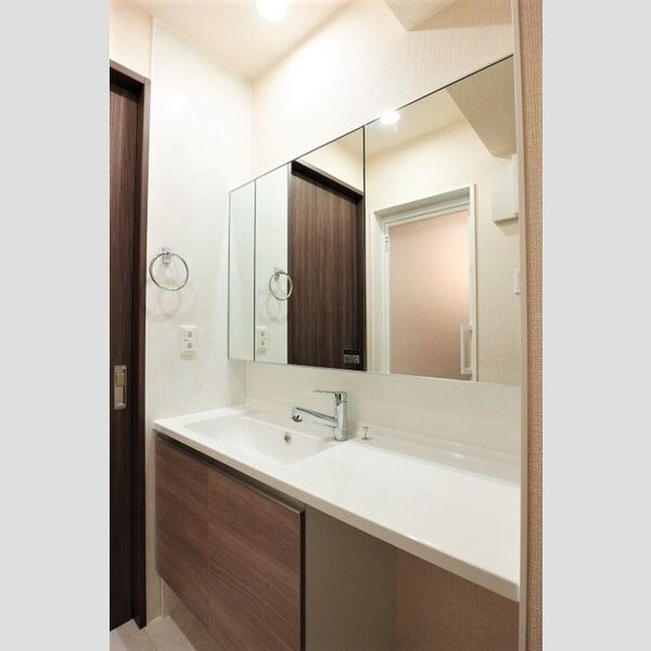 プラヴール305号室 洗髪洗面化粧台