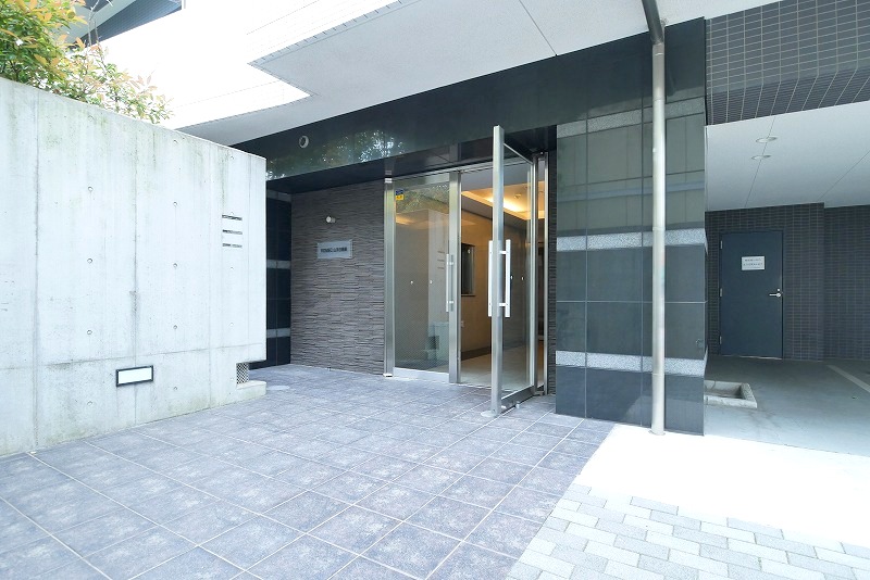 ロメック山手日暮里 外観