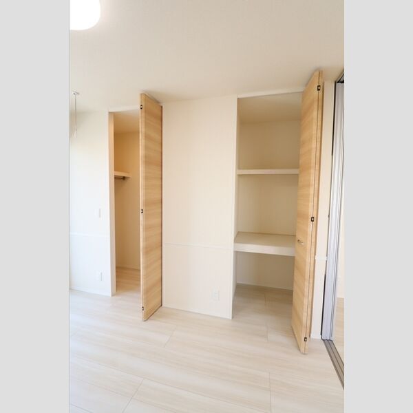 アムール102号室 クローゼット★物入
