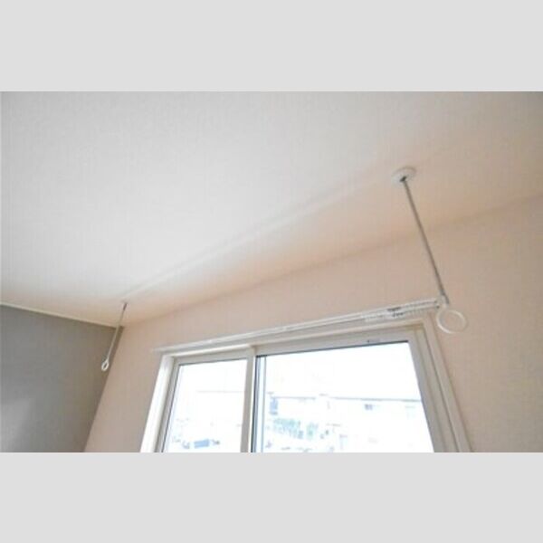 桜アベニュー205号室 室内物干し