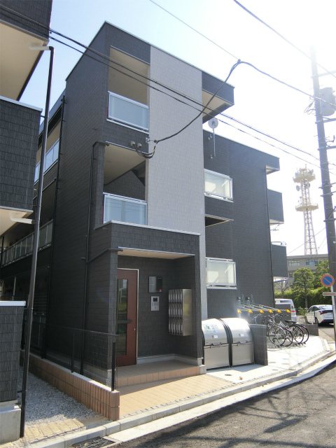 リブリ・日向3階 外観