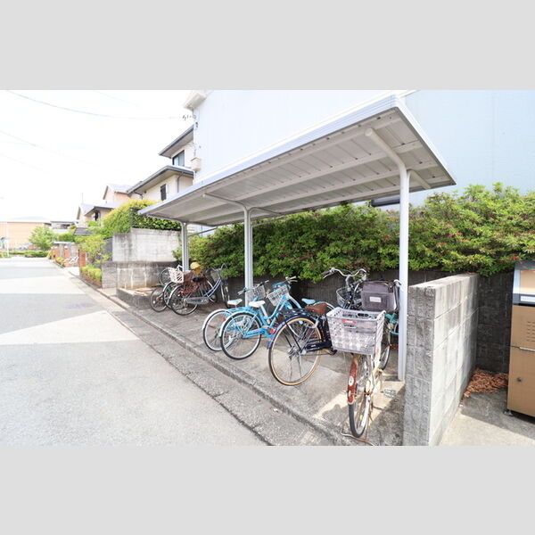 メゾンフォレスト　B 駐輪場