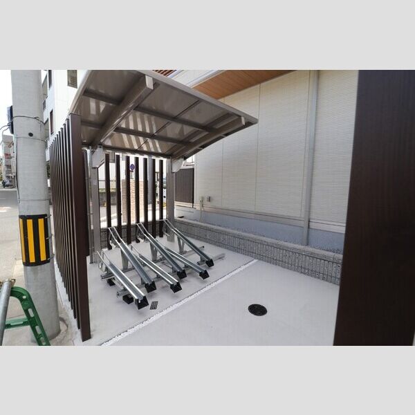 ルミナスコート 駐輪場