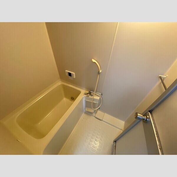 豊田マンション ★追い焚き機能付きバス★